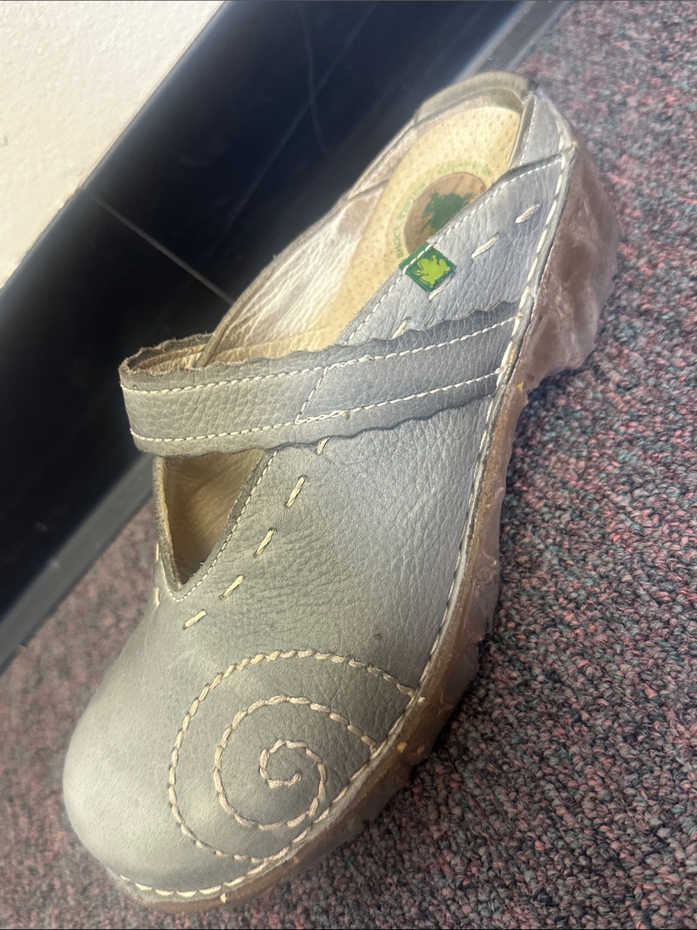 El Naturalista 90's clogs size 36